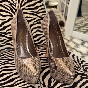 Alice + Olivia Metallic Snakeskin Print Heels